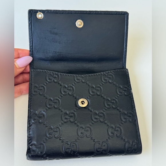 Gucci Embossed Black Leather Bifold Wallet - Picture 4 of 14